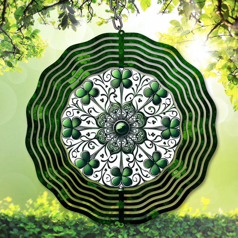 Shamrock Motif Spinner